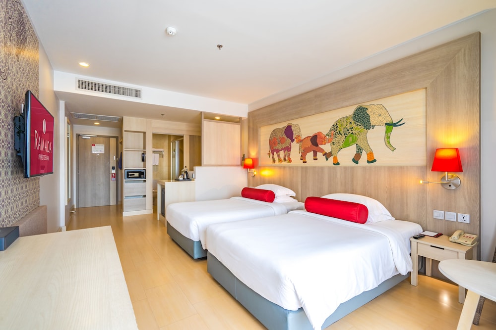 Ramada by Wyndham Phuket Deevana — Hotel rooms in Patong Beach, Phuket Province
