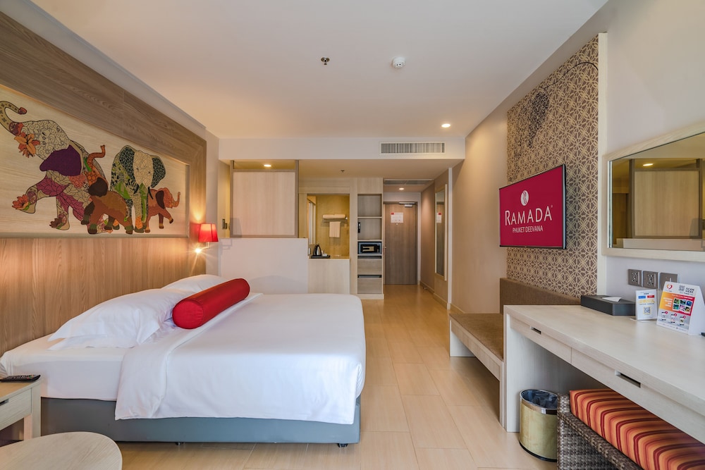 Ramada by Wyndham Phuket Deevana — Hotel rooms in Patong Beach, Phuket Province