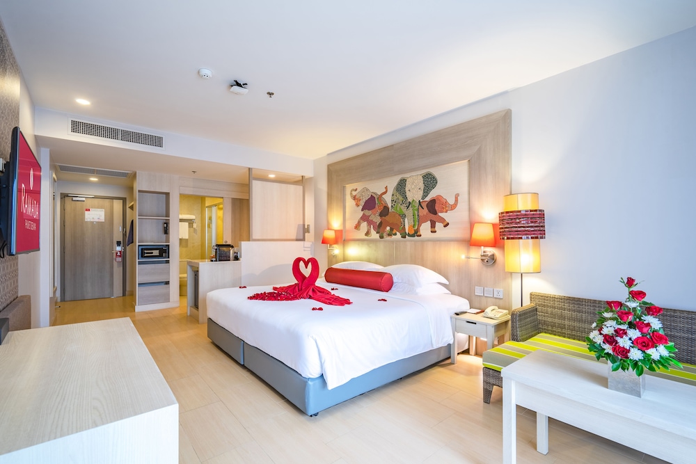 Ramada by Wyndham Phuket Deevana — Hotel rooms in Patong Beach, Phuket Province