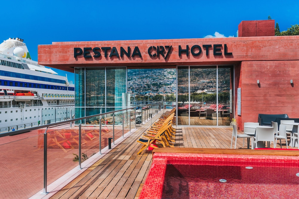Pestana CR7 Funchal — Hotel building in Funchal, Madeira