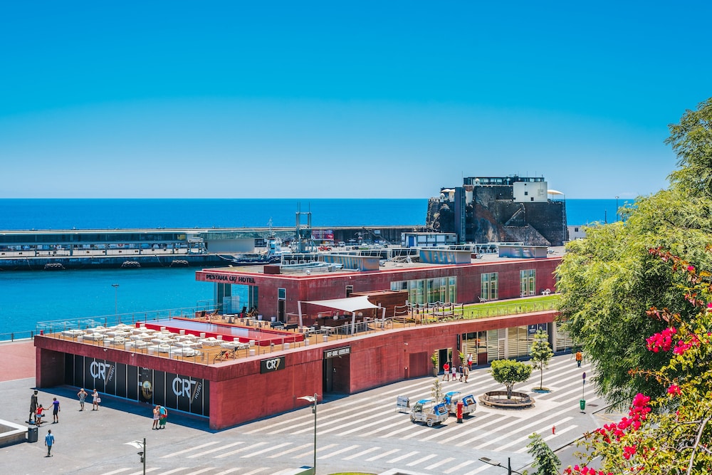 Pestana CR7 Funchal — Hotel building in Funchal, Madeira