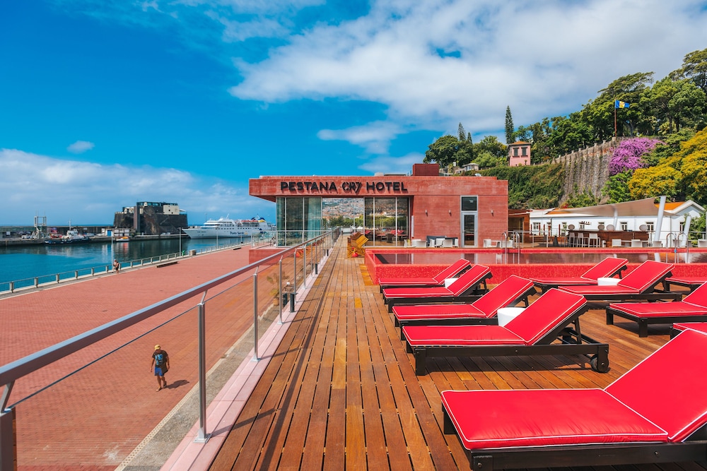 Pestana CR7 Funchal — Hotel building in Funchal, Madeira