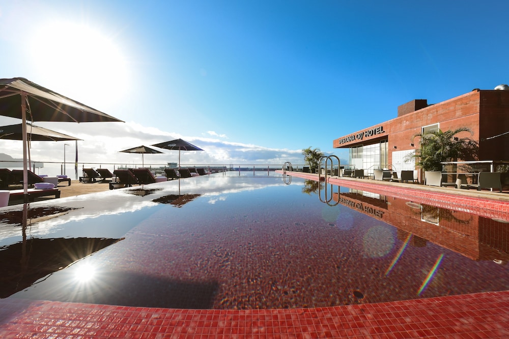 Pestana CR7 Funchal — Swimming pool in Funchal, Madeira