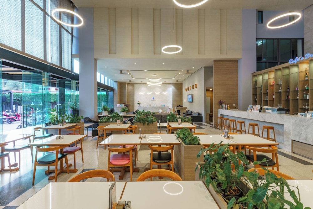 BlueSotel Krabi Ao Nang Beach — Restaurant & bars in Ao Nang, Krabi