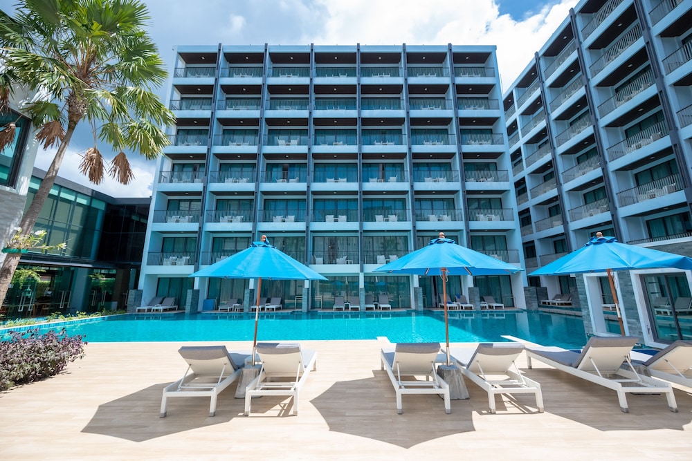 BlueSotel Krabi Ao Nang Beach — Swimming pool in Ao Nang, Krabi
