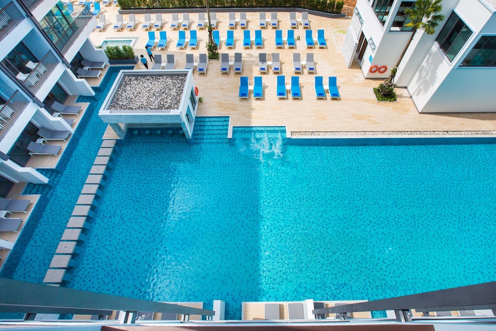 BlueSotel Krabi Ao Nang Beach — Swimming pool in Ao Nang, Krabi