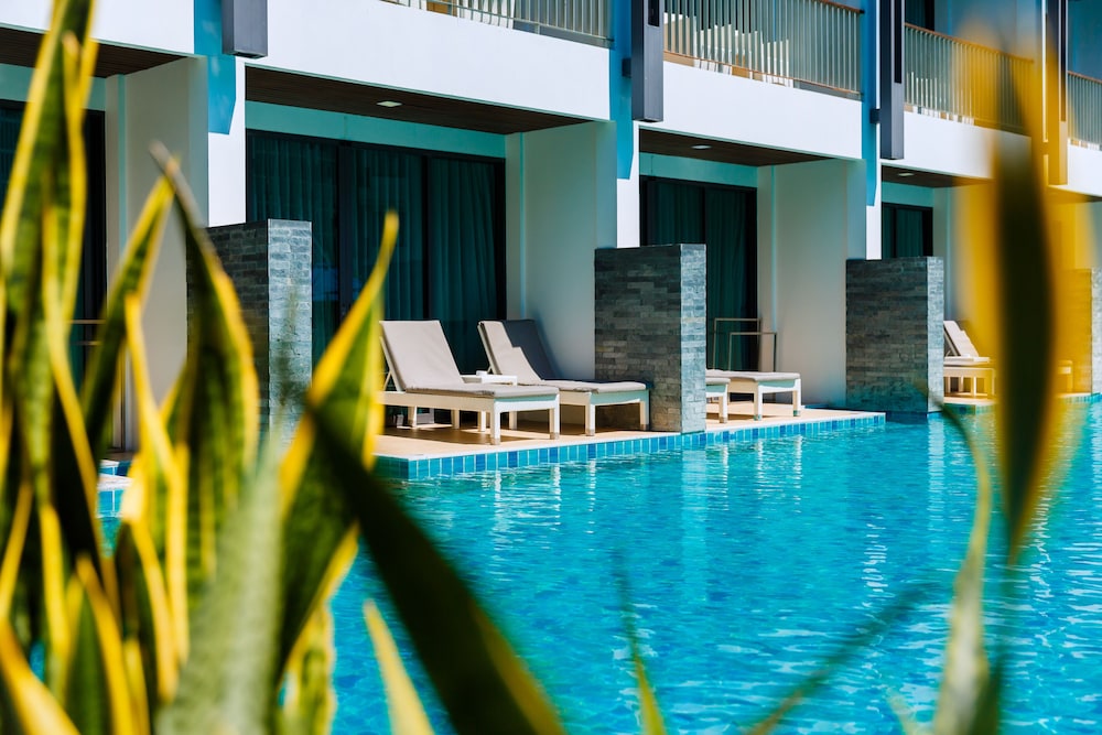 BlueSotel Krabi Ao Nang Beach — Swimming pool in Ao Nang, Krabi