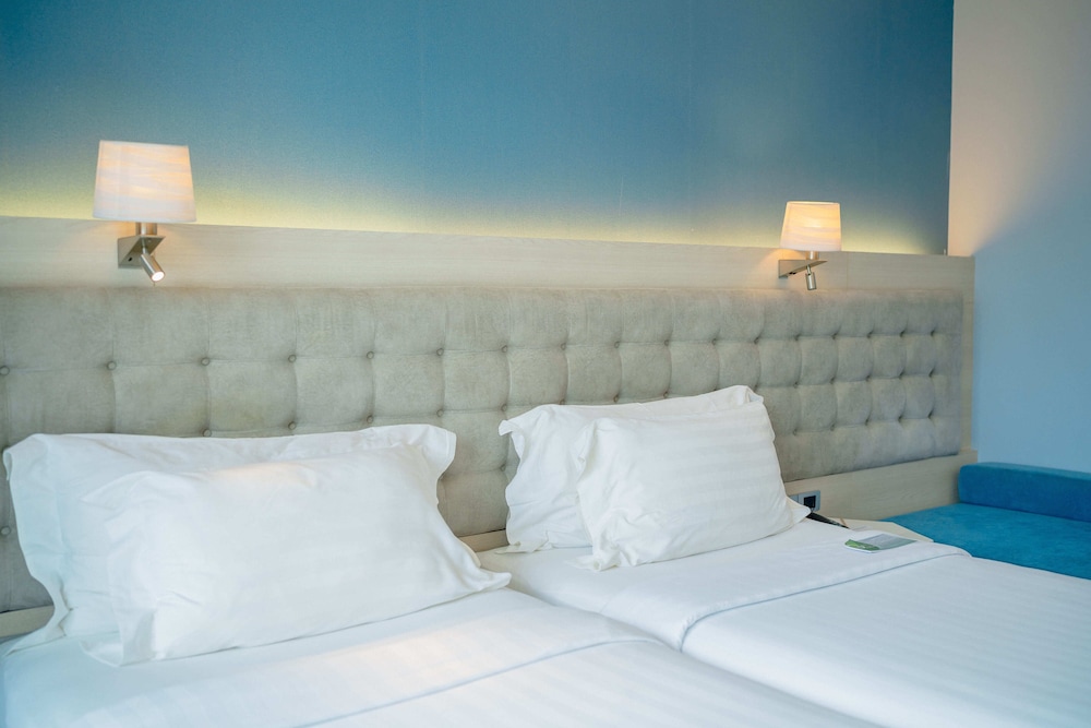 BlueSotel Krabi Ao Nang Beach — Hotel rooms in Ao Nang, Krabi