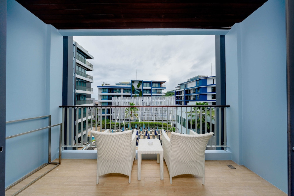 BlueSotel Krabi Ao Nang Beach — Hotel building in Ao Nang, Krabi