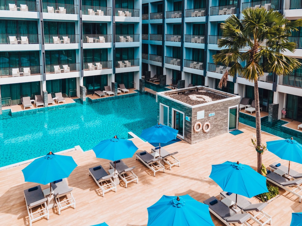BlueSotel Krabi Ao Nang Beach — Swimming pool in Ao Nang, Krabi