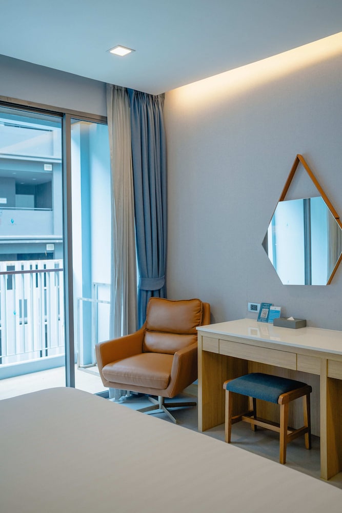 BlueSotel Krabi Ao Nang Beach — Hotel rooms in Ao Nang, Krabi
