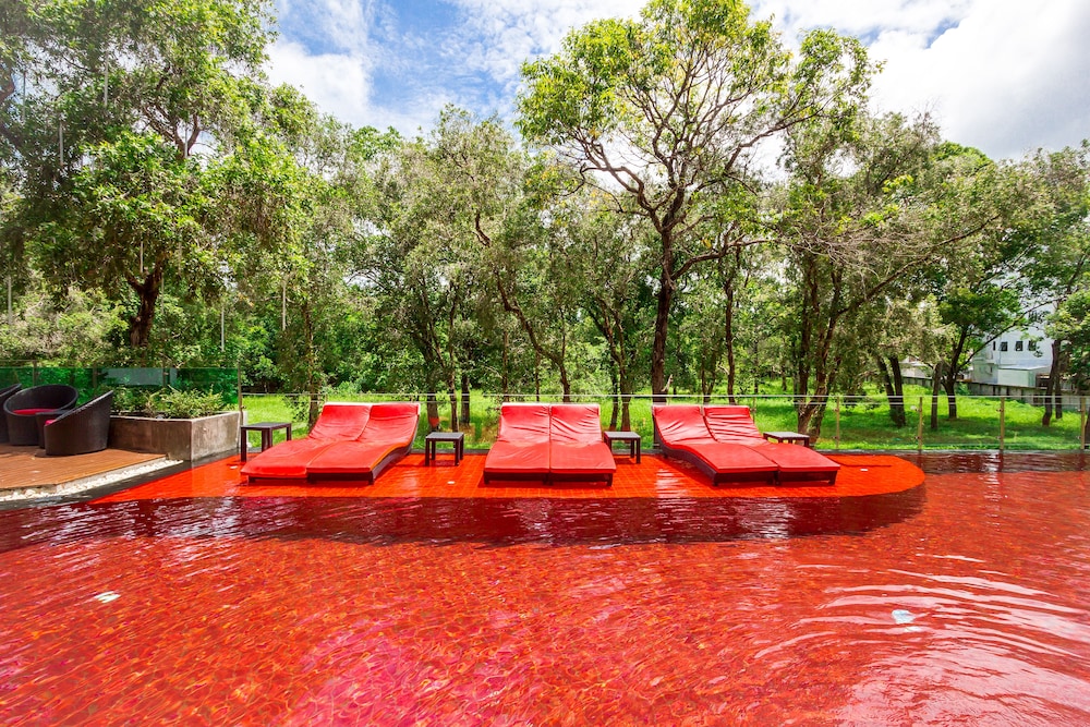 Apple A Day Resort Krabi Aonang Beach — Swimming pool in Ao Nang, Krabi