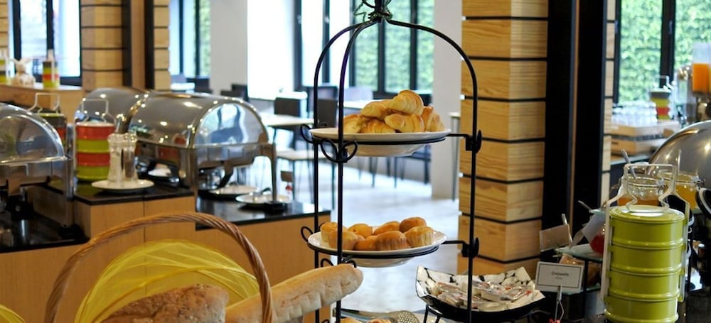 Apple A Day Resort Krabi Aonang Beach — Restaurant & bars in Ao Nang, Krabi