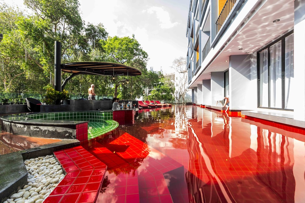 Apple A Day Resort Krabi Aonang Beach — Restaurant & bars in Ao Nang, Krabi