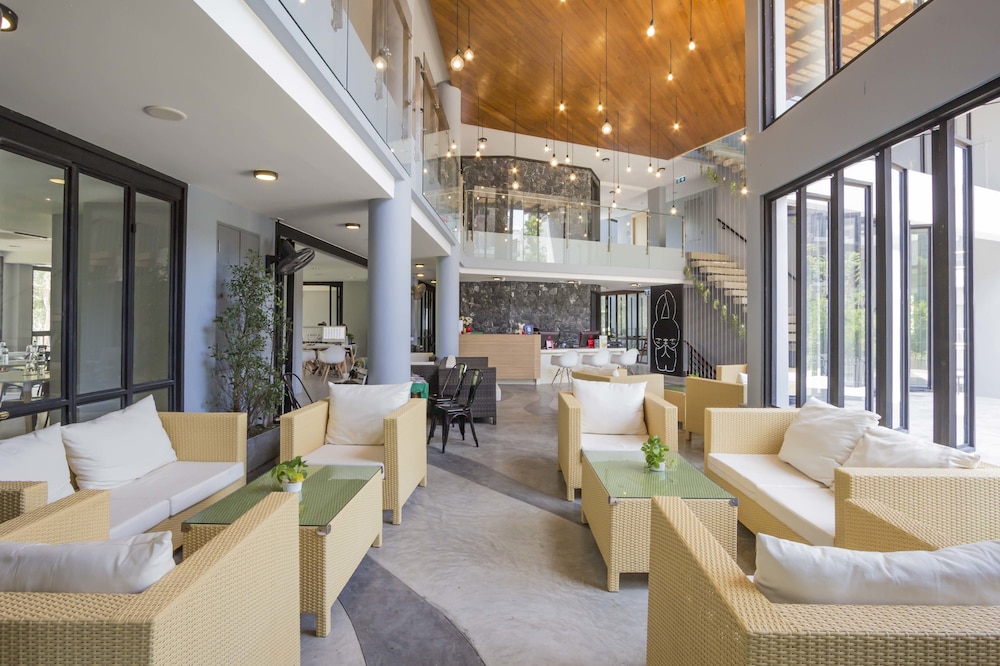 Apple A Day Resort Krabi Aonang Beach — Restaurant & bars in Ao Nang, Krabi