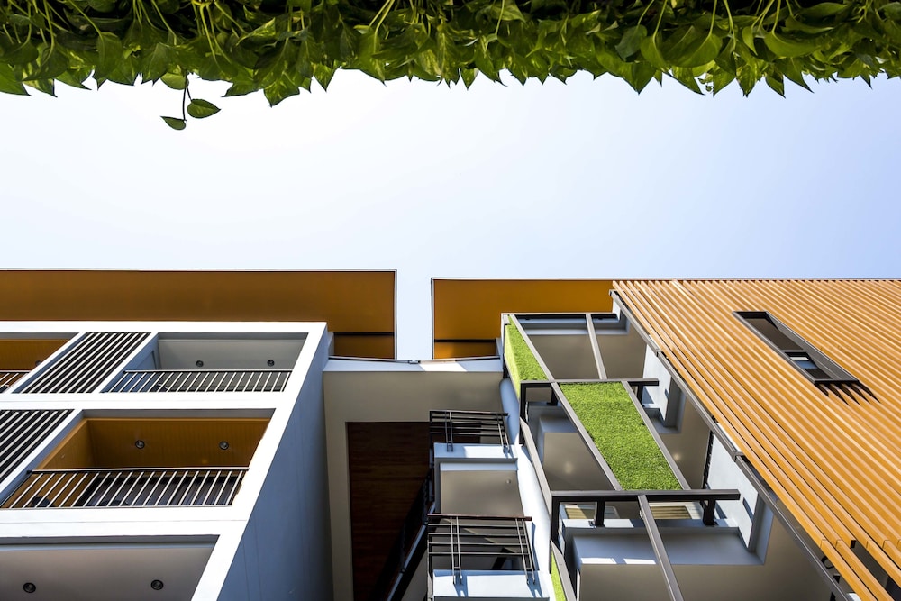 Apple A Day Resort Krabi Aonang Beach — Hotel building in Ao Nang, Krabi