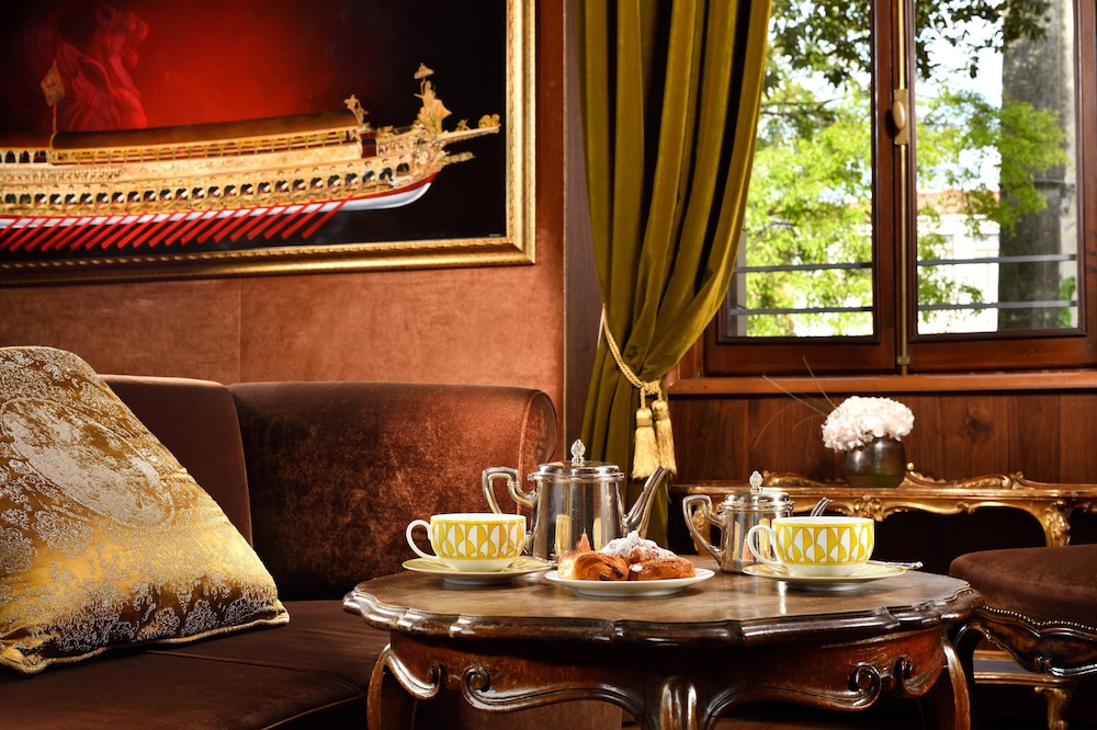 Palazzo Venart Luxury Hotel — Hotel rooms in Venice, Veneto