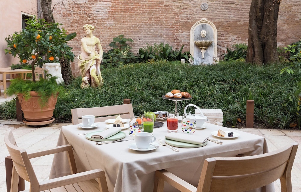 Palazzo Venart Luxury Hotel — Restaurant & bars in Venice, Veneto