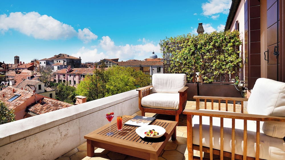 Palazzo Venart Luxury Hotel — Attractions in the area in Venice, Veneto