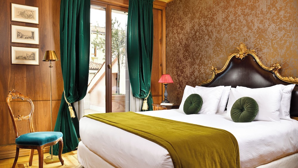 Palazzo Venart Luxury Hotel — Hotel rooms in Venice, Veneto