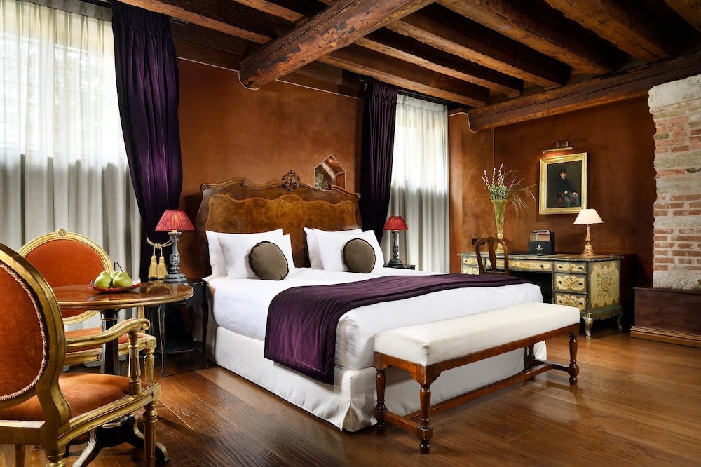 Palazzo Venart Luxury Hotel — Hotel rooms in Venice, Veneto