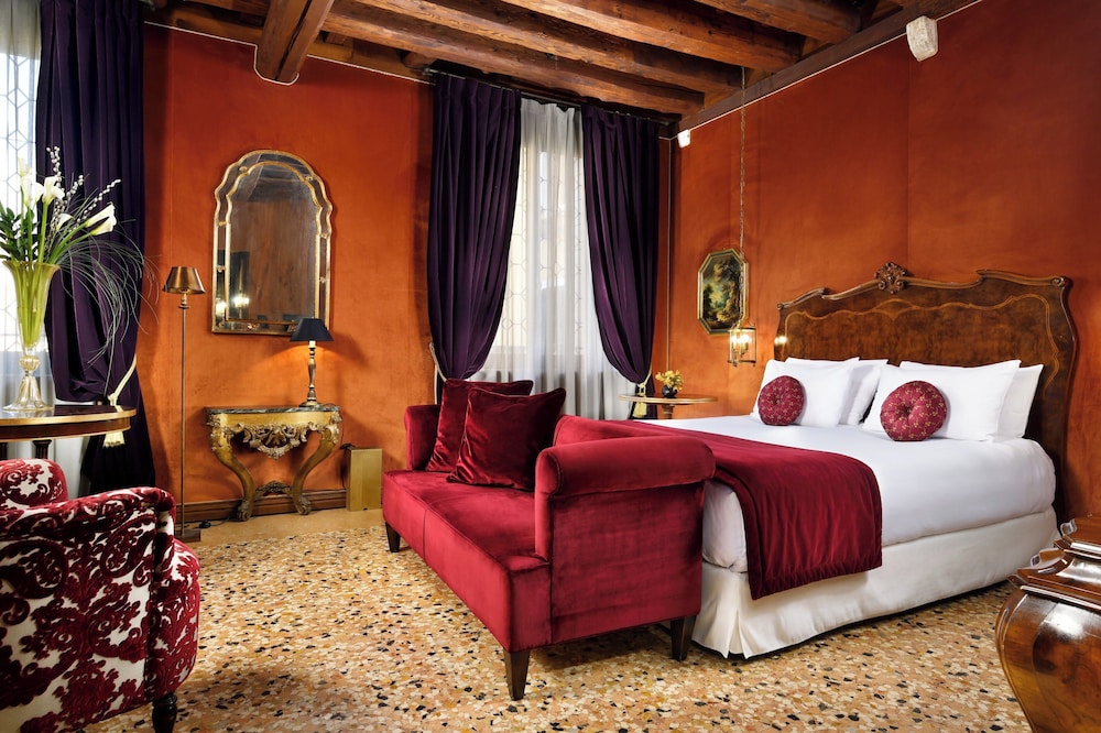 Palazzo Venart Luxury Hotel — Hotel rooms in Venice, Veneto