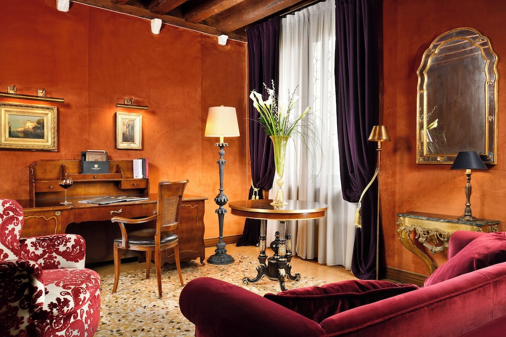 Palazzo Venart Luxury Hotel — Hotel rooms in Venice, Veneto