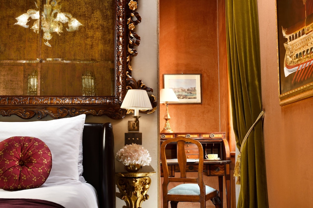 Palazzo Venart Luxury Hotel — Hotel rooms in Venice, Veneto
