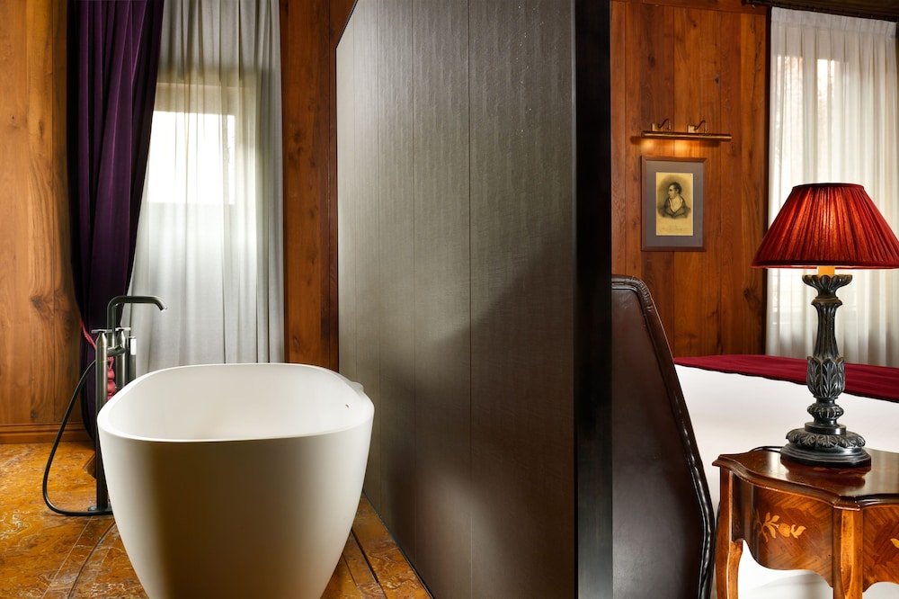 Palazzo Venart Luxury Hotel — Hotel rooms in Venice, Veneto