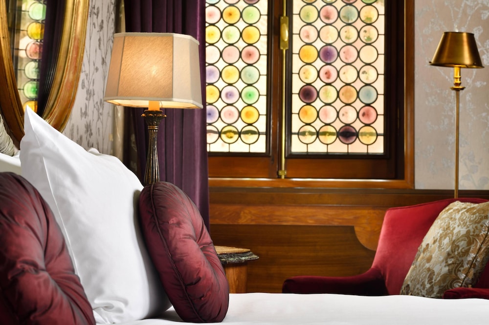 Palazzo Venart Luxury Hotel — Hotel rooms in Venice, Veneto