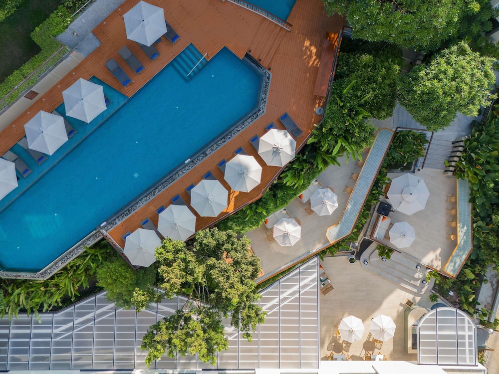 Andaman Beach Hotel Phuket - Handwritten Collection by Accor — Hotel building in Patong Beach, Phuket Province