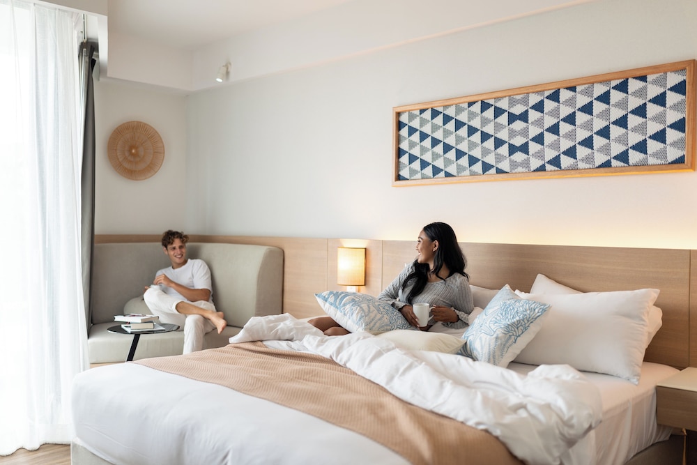 Andaman Beach Hotel Phuket - Handwritten Collection by Accor — Hotel rooms in Patong Beach, Phuket Province