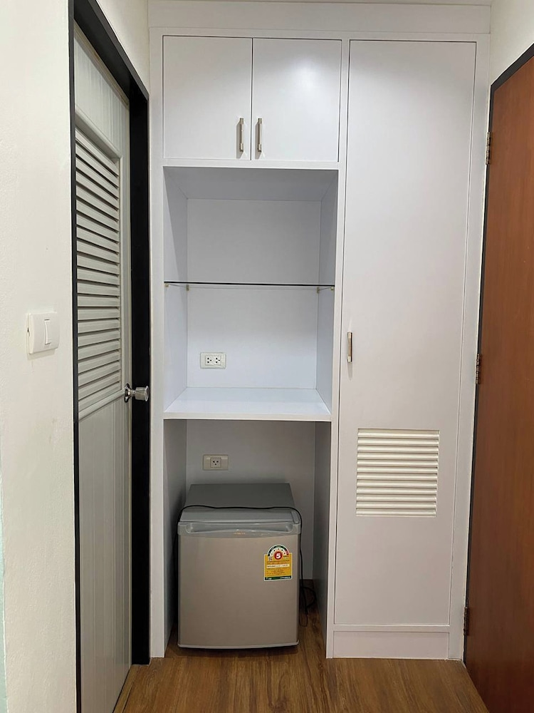 Sleep at Phuket — Hotel rooms in Phuket, Phuket Province