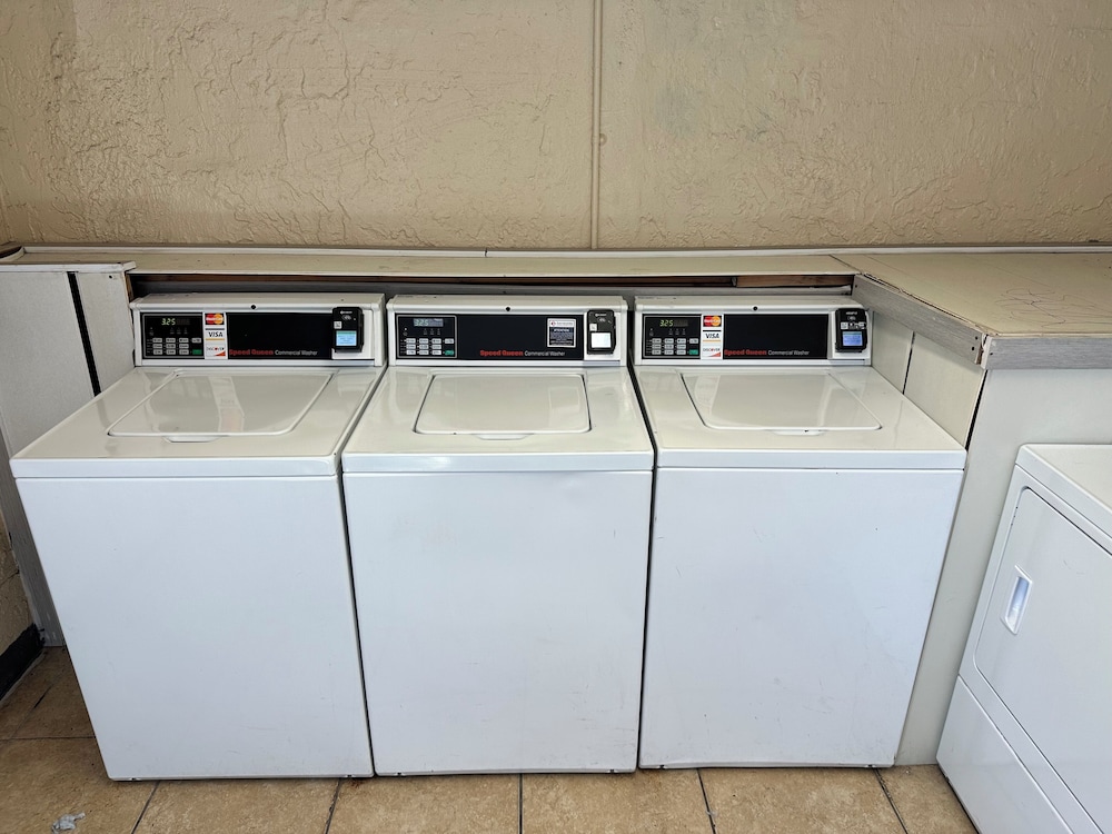 Travelodge by Wyndham Orlando / Heart of International Drive — Attractions in the area in Orlando, Florida