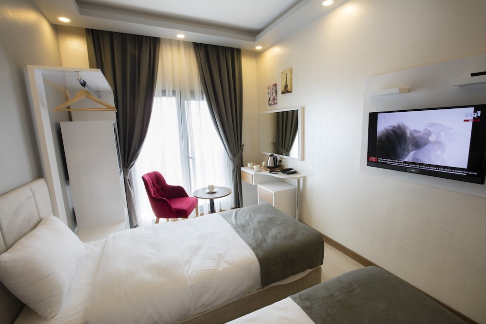 Royal Inci Airport Hotel — Hotel rooms in Istanbul, Istanbul
