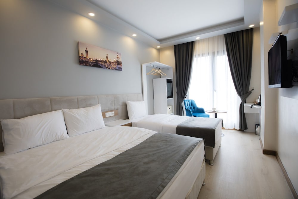 Royal Inci Airport Hotel — Hotel rooms in Istanbul, Istanbul