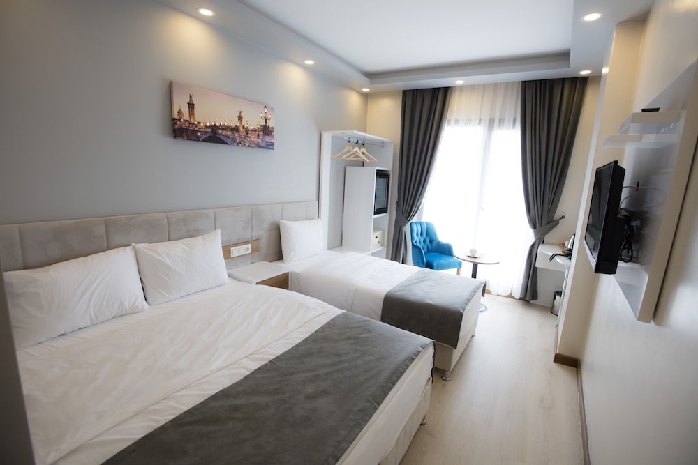 Royal Inci Airport Hotel — Hotel rooms in Istanbul, Istanbul