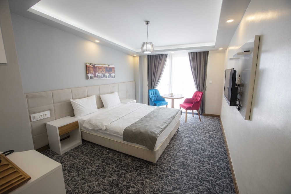 Royal Inci Airport Hotel — Hotel rooms in Istanbul, Istanbul