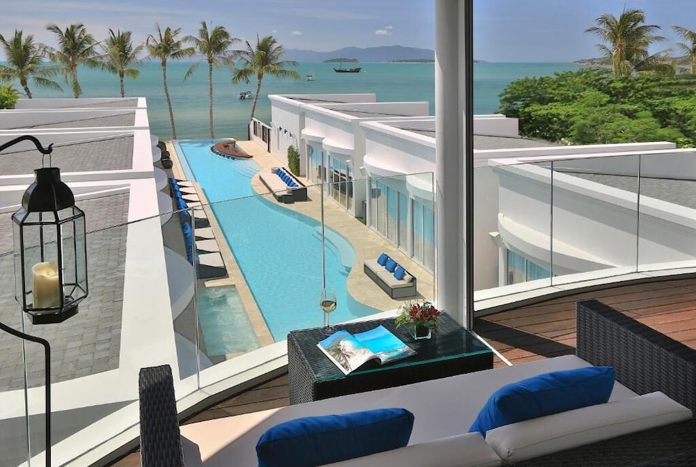 The Privilege Hotel Ezra Beach Club — Swimming pool in Bo Phut, Surat Thani