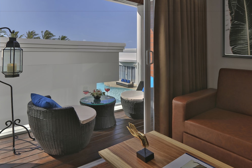 The Privilege Hotel Ezra Beach Club — Hotel rooms in Bo Phut, Surat Thani