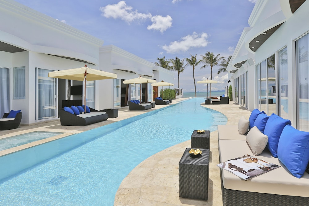 The Privilege Hotel Ezra Beach Club — Swimming pool in Bo Phut, Surat Thani