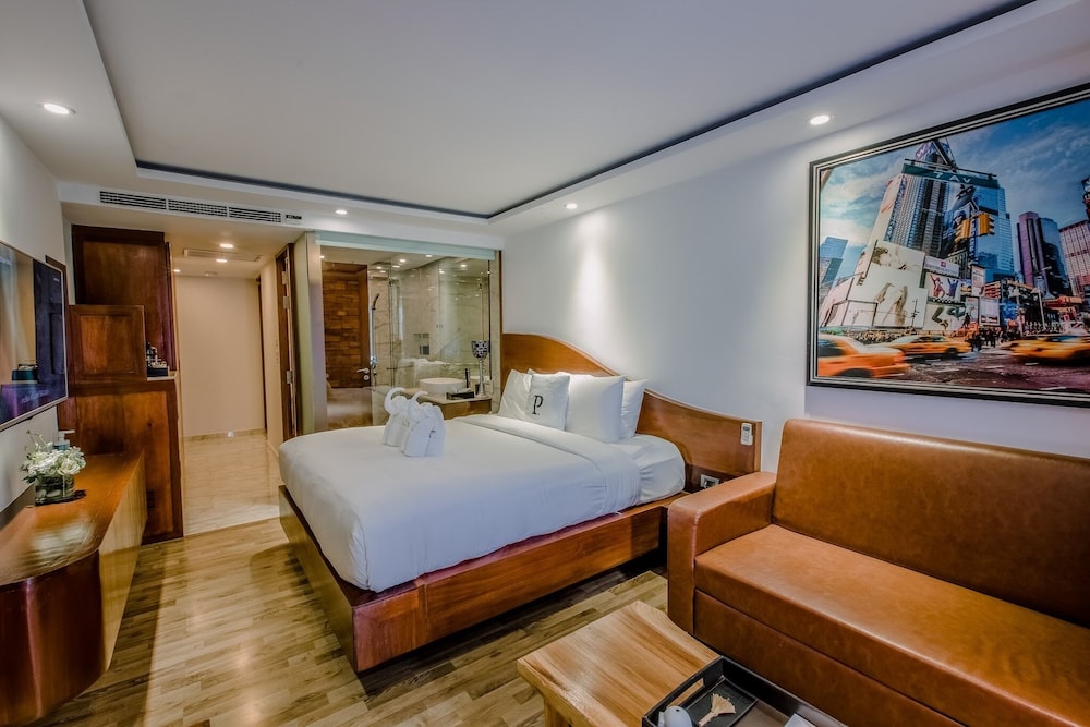 The Privilege Hotel Ezra Beach Club — Hotel rooms in Bo Phut, Surat Thani
