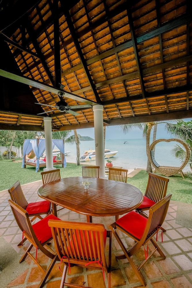 The Privilege Hotel Ezra Beach Club — Beach in Bo Phut, Surat Thani
