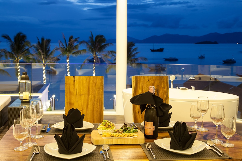 The Privilege Hotel Ezra Beach Club — Restaurant & bars in Bo Phut, Surat Thani