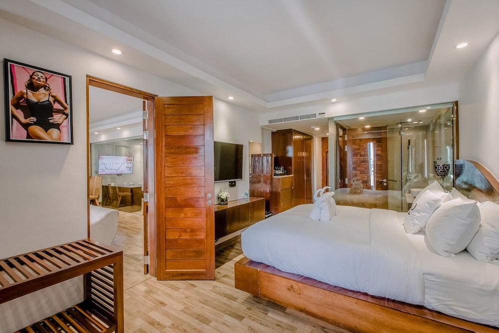 The Privilege Hotel Ezra Beach Club — Hotel rooms in Bo Phut, Surat Thani