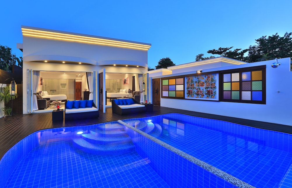 The Privilege Hotel Ezra Beach Club — Swimming pool in Bo Phut, Surat Thani