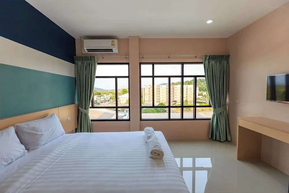 JJ Residence Phuket Town — Hotel rooms in Phuket, Phuket Province