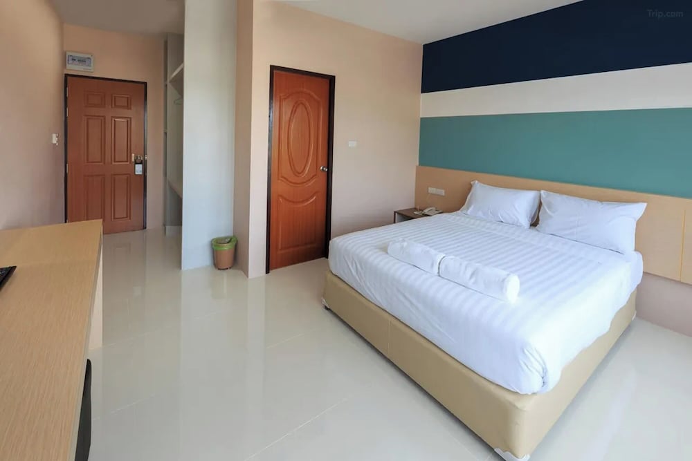 JJ Residence Phuket Town — Hotel rooms in Phuket, Phuket Province