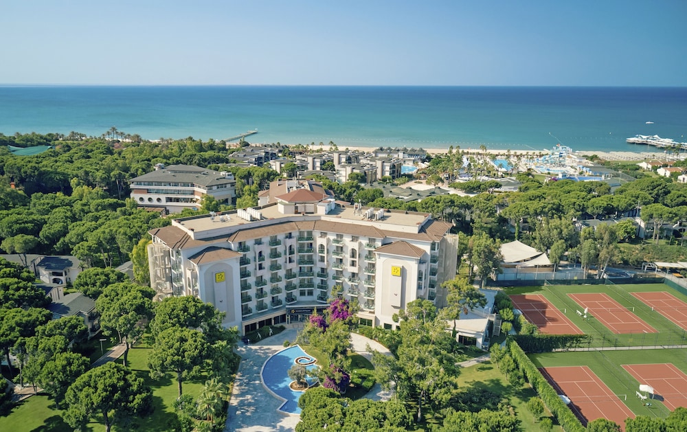 TUI MAGIC LIFE Masmavi - All inclusive — Hotel building in Belek