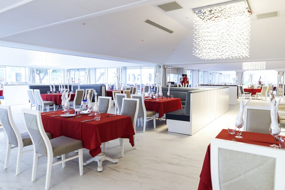 TUI MAGIC LIFE Masmavi - All inclusive — Restaurant & bars in Belek